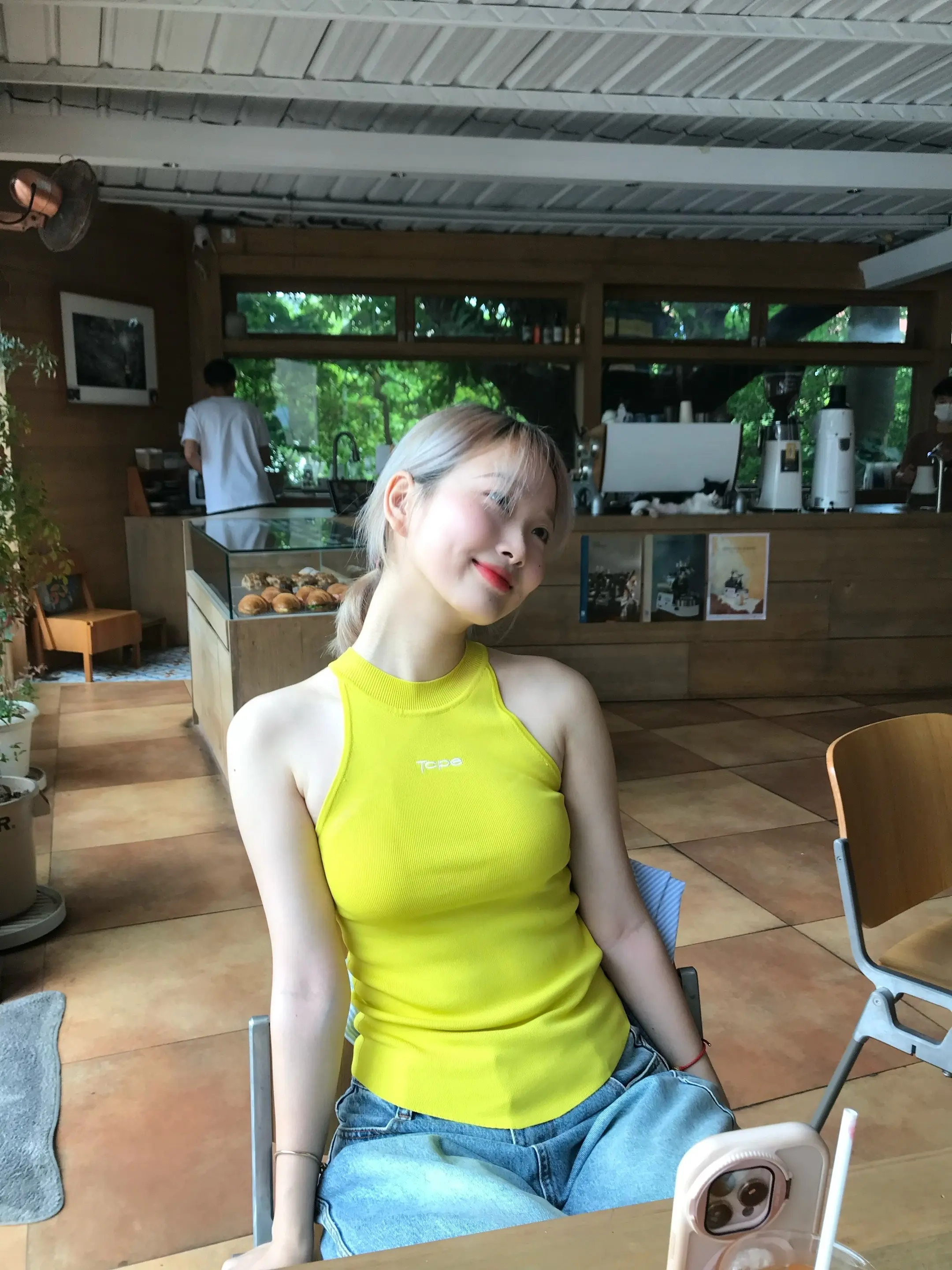 瘦了就这样。