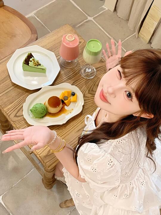 下次去咖啡店试试这么拍!!