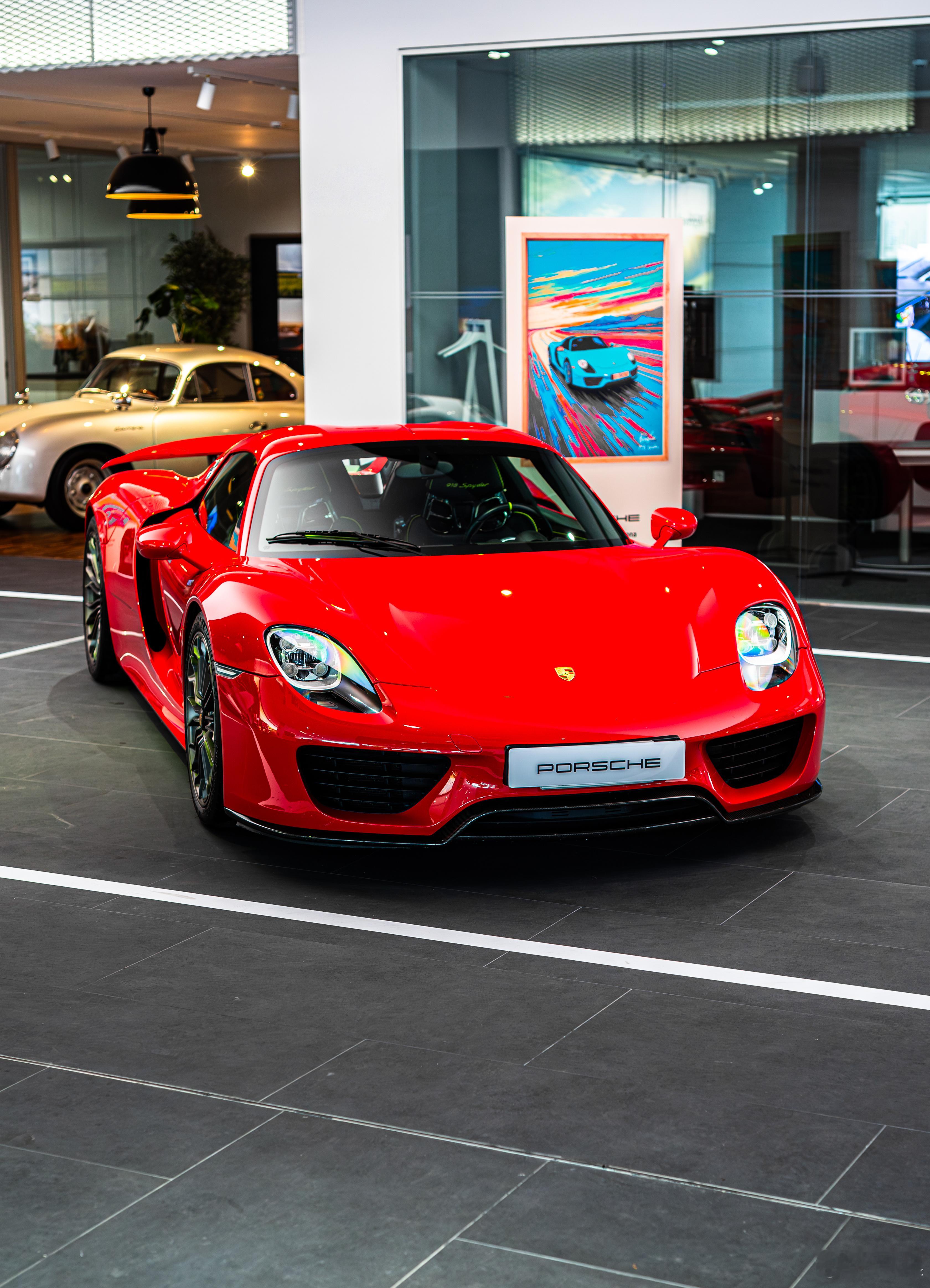 918 Spyder卫红/ Guards Red 