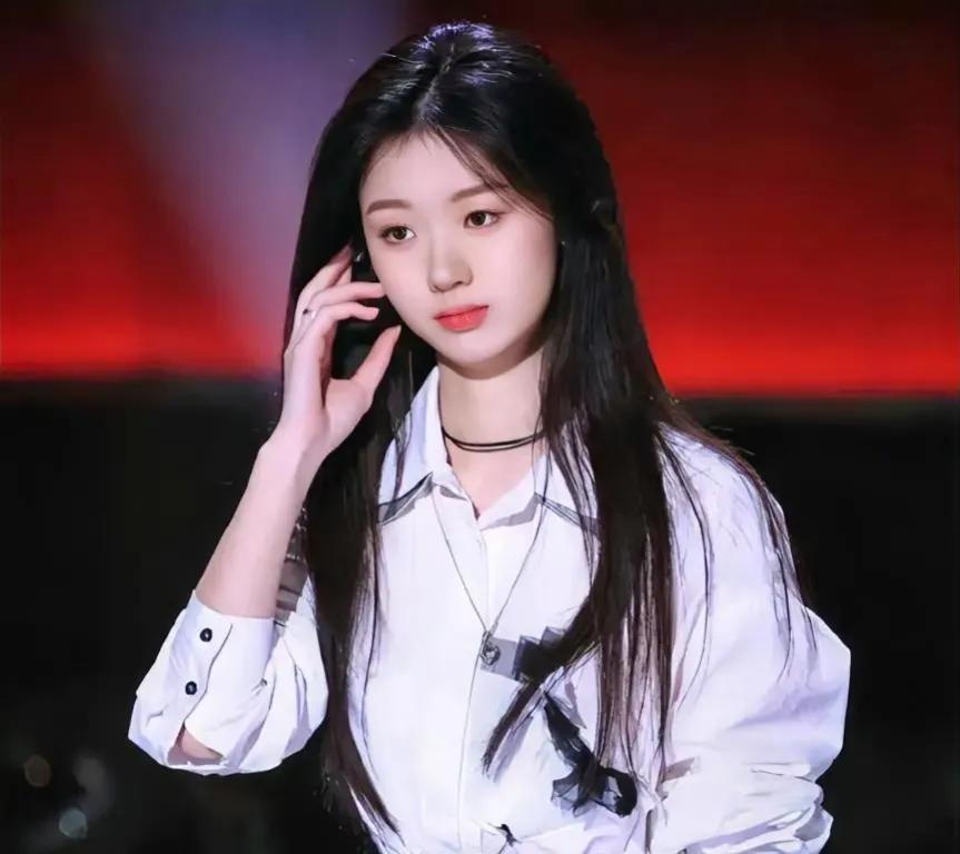 居然还有人怀疑单依纯夺冠！?
请不要怀疑观众的耳朵！
作为她的歌迷来说，虽然我不