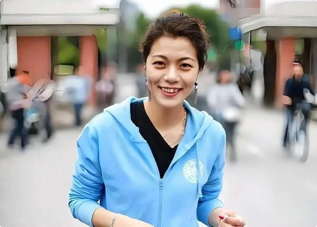 复旦大学陈果说：“奉劝所有女人，无论你长得多漂亮、条件多好，该结婚的时候就结婚，