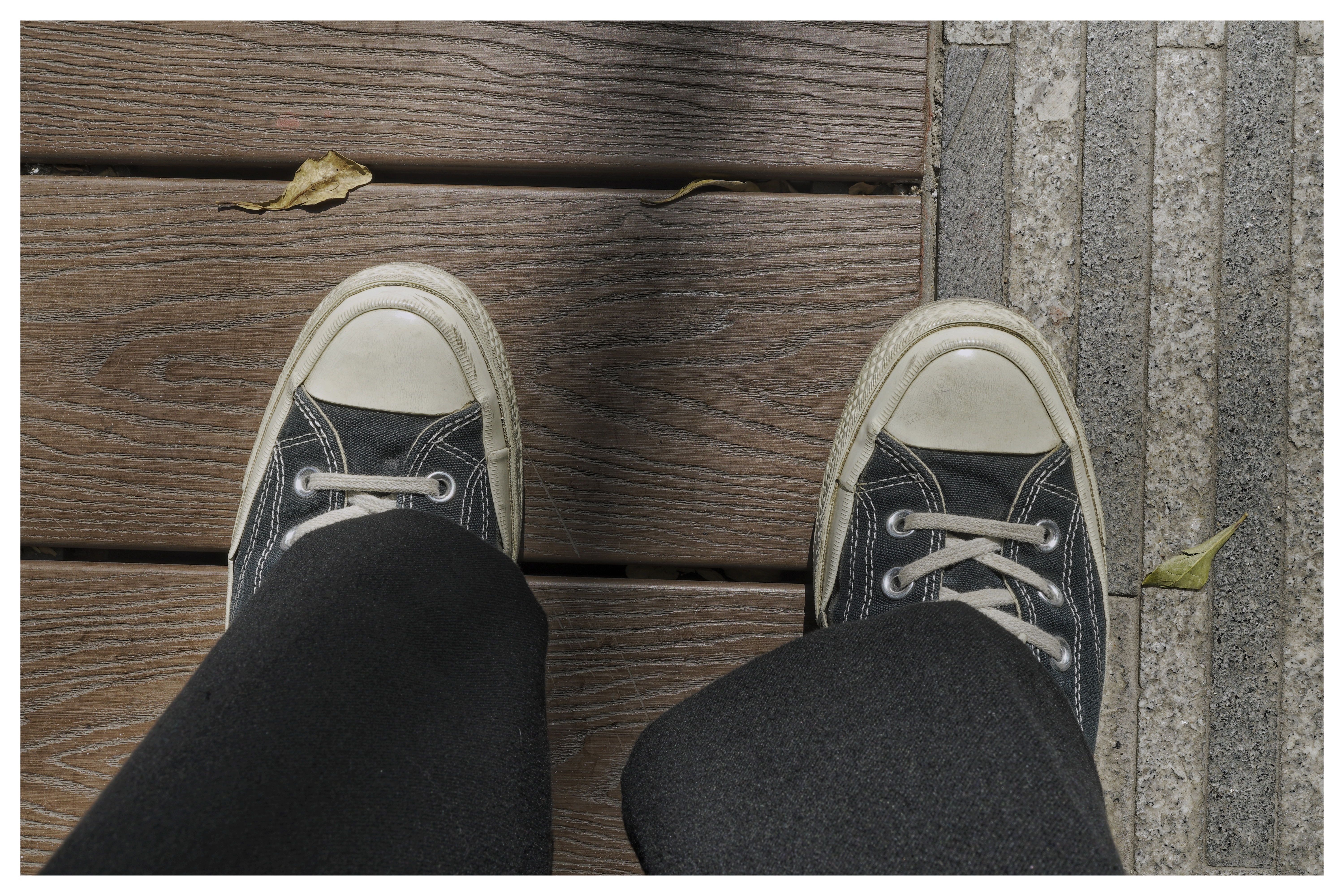 在飞机上删了五个小时的照片手机内存越来越大，能存的越来越多，清理的动力越来越小，