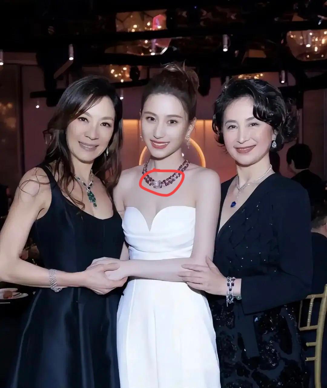 何超莲给天下所有女人
上了一课，那就是：
无论你有多美，钱包有多厚，都千万不能嫁