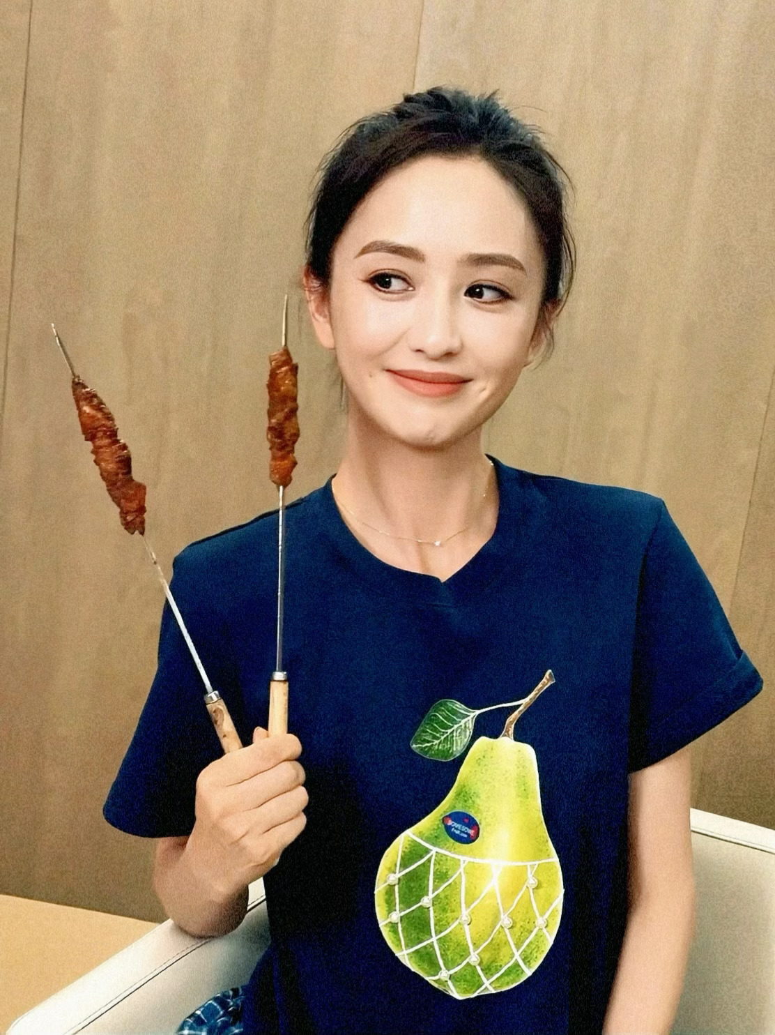 佟丽娅[超话]🍢VOGUE海边假日把“想度假”写在脸上👉😎 VogueVa