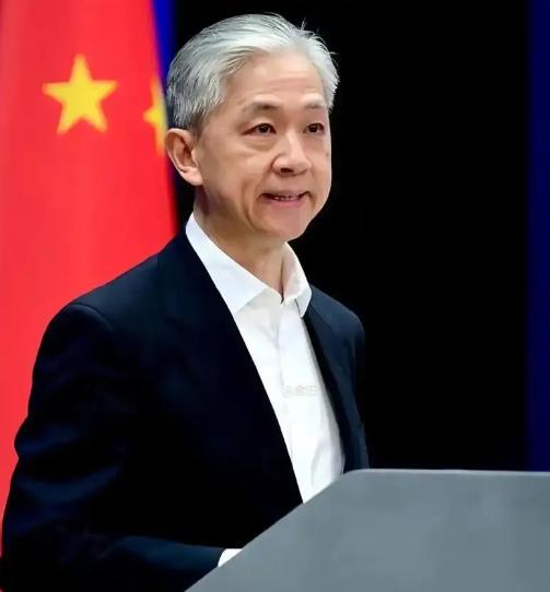 中方再度发出警示，呼吁身处日本的中国公民尽早回国。据悉当下日本出现了所谓 “撞人