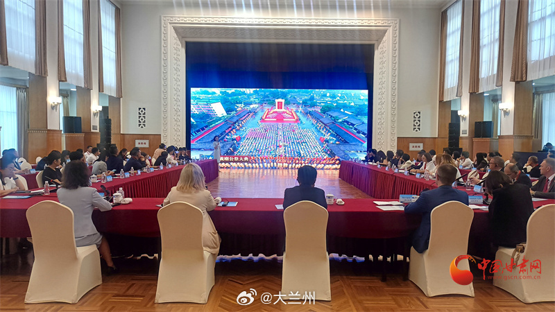 兰州迎来中白文旅盛会【一河连丝路 万湖遇陇原！中白文旅分论坛在兰州举行】黄河奔涌