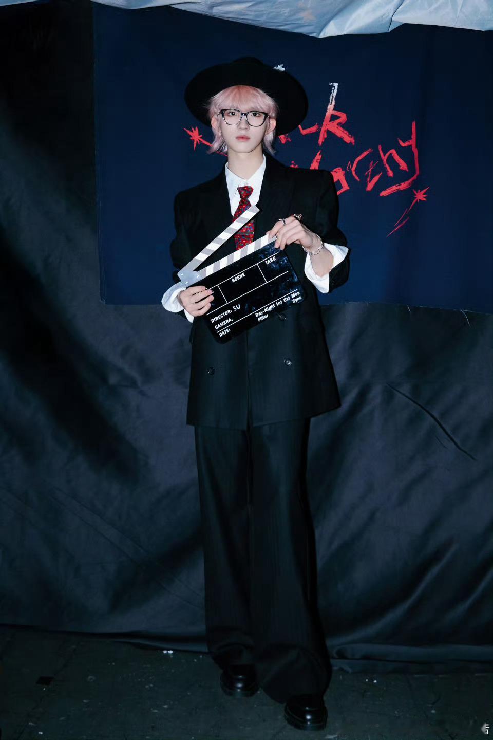 CL认领了苏新皓CL认领苏新皓时尚资源开挂！CL正式认领苏新皓，少年时尚感拉满，