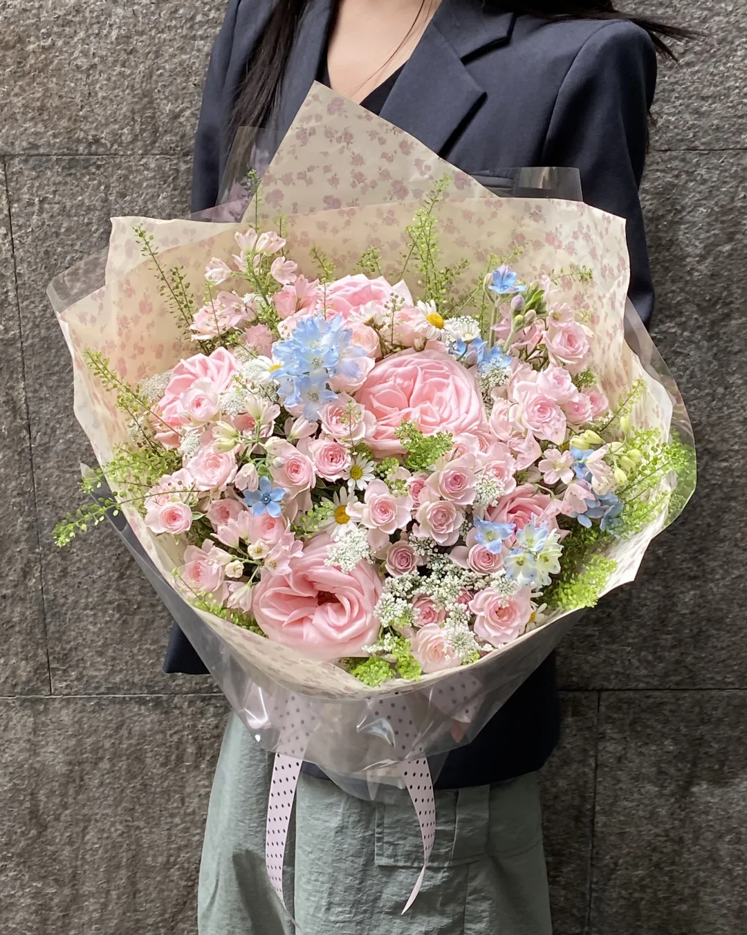 送闺蜜的完美甜蜜多头玫瑰花束💐｜天荷繁星