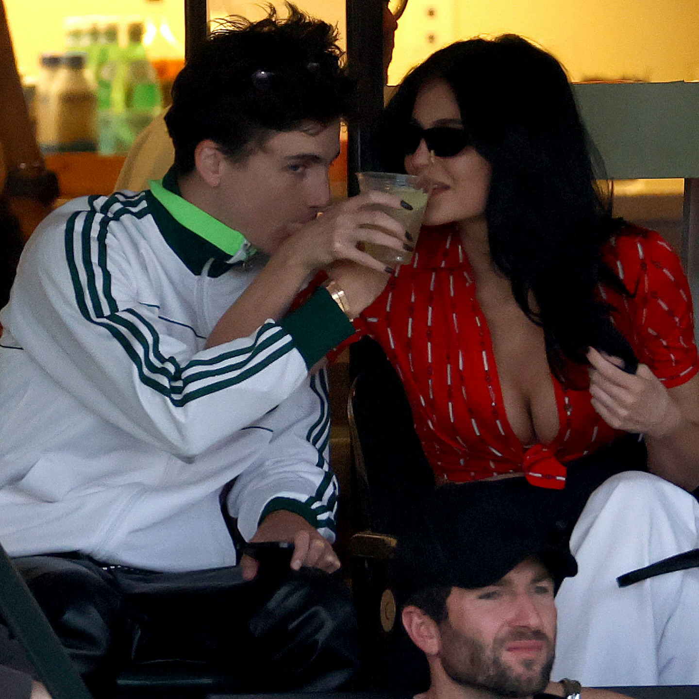 甜茶金小妹喝交杯茶！Timothée Chalamet和Kylie Jenner