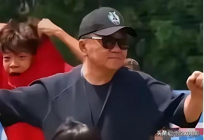 别再被董路骗了！自掏5400万养足球小将的背后，是你想象不到的富豪生活。

很多