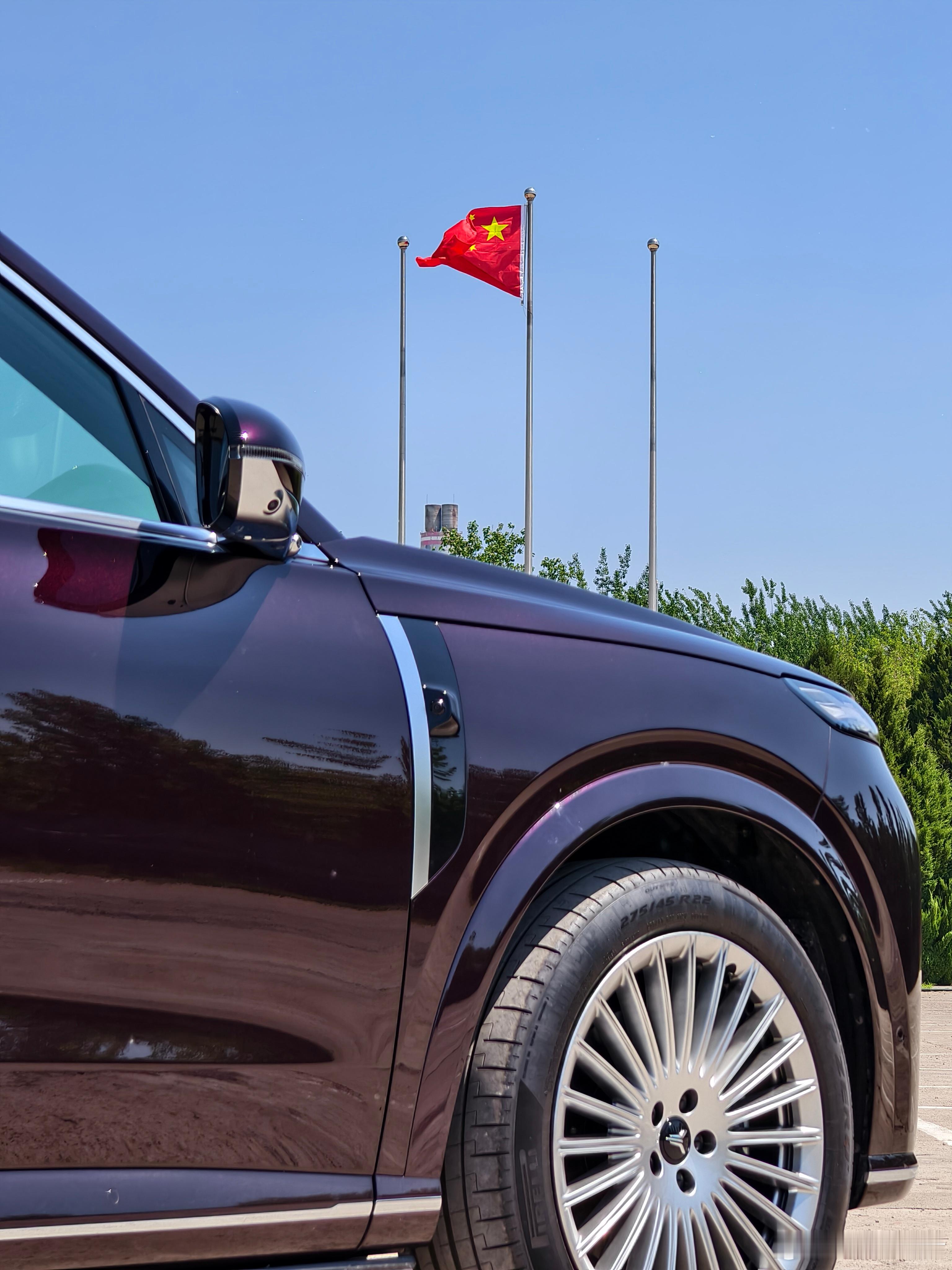 五一去涿州打卡，路过个停车场，随手给我的岚图泰山拍了一组九宫格大片📸风景配车，