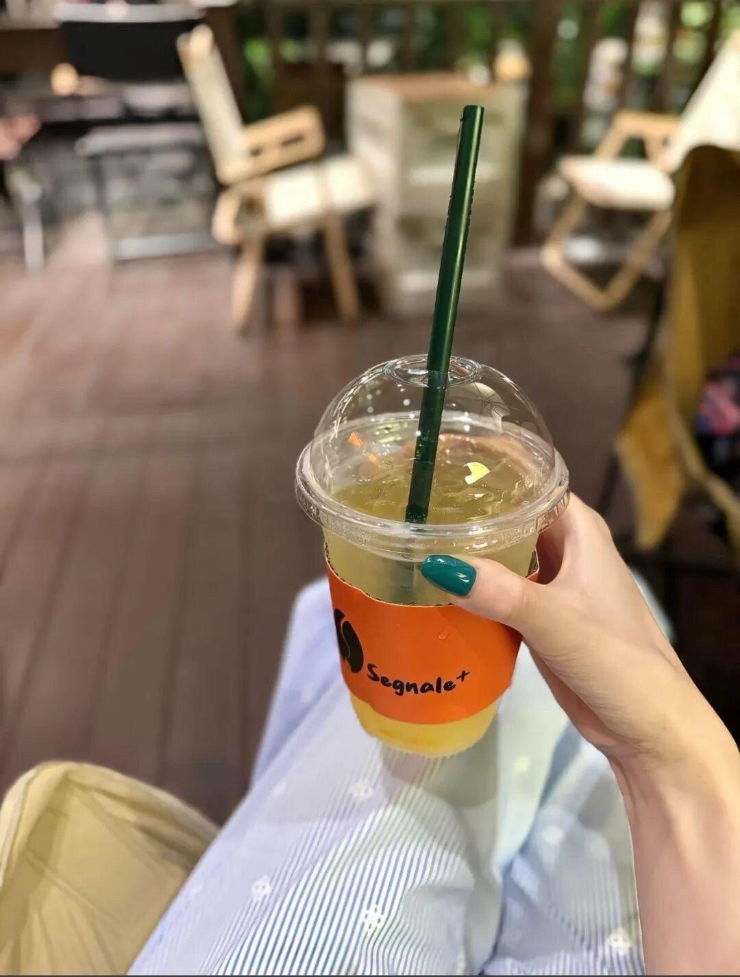 🧃𝓛𝒾𝒻𝓮 ⸜❤︎⸝“接受自己的狼狈，也理解自己的平凡” ​​​