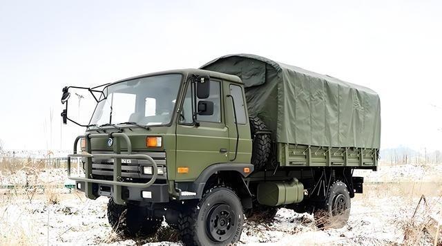 军车为什么几乎都是柴油车，而不用汽油车和新能源车呢？这就是战场生存法则，柴油车就