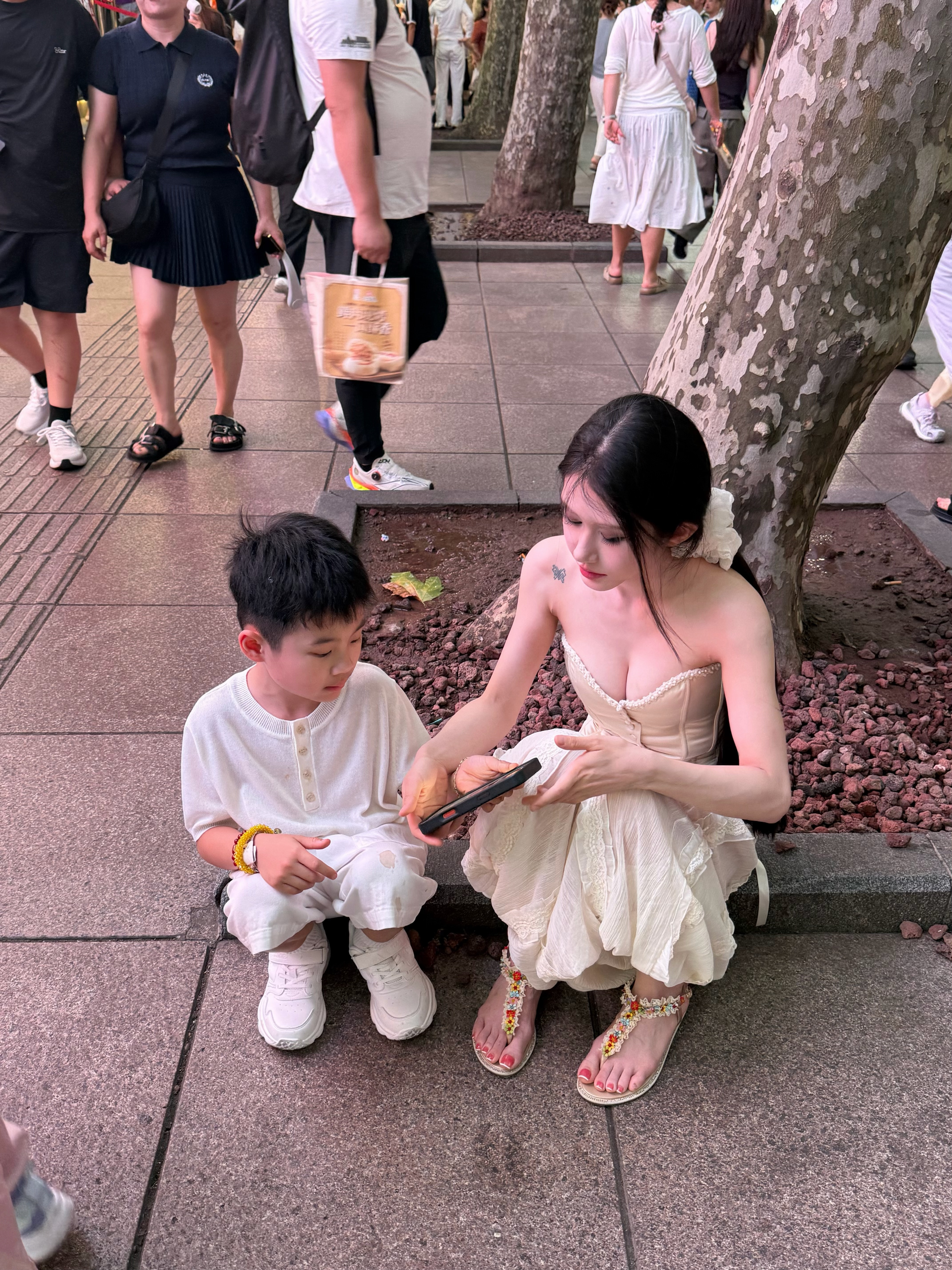 喜欢我圆滚滚的玻尿酸头 