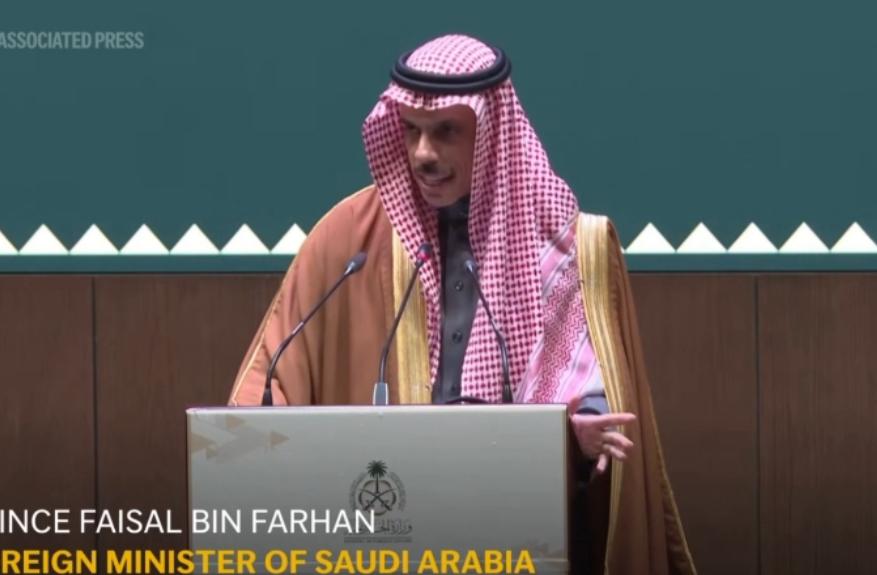 沙特阿拉伯外交大臣费萨尔·本·法尔汗·阿勒沙特说：“依赖美国的时代已经结束了。特