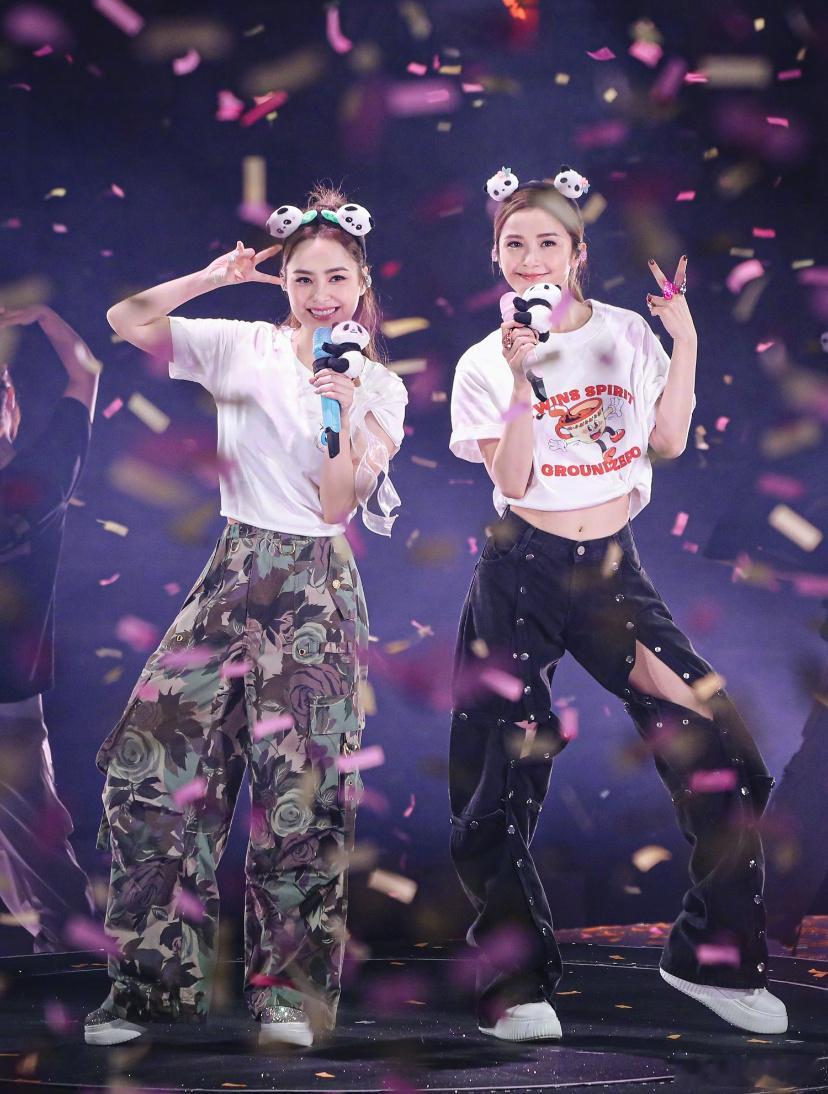声生不息大湾区季含twins量好高  岁月悠悠，歌声不老。Twins在大湾区季的