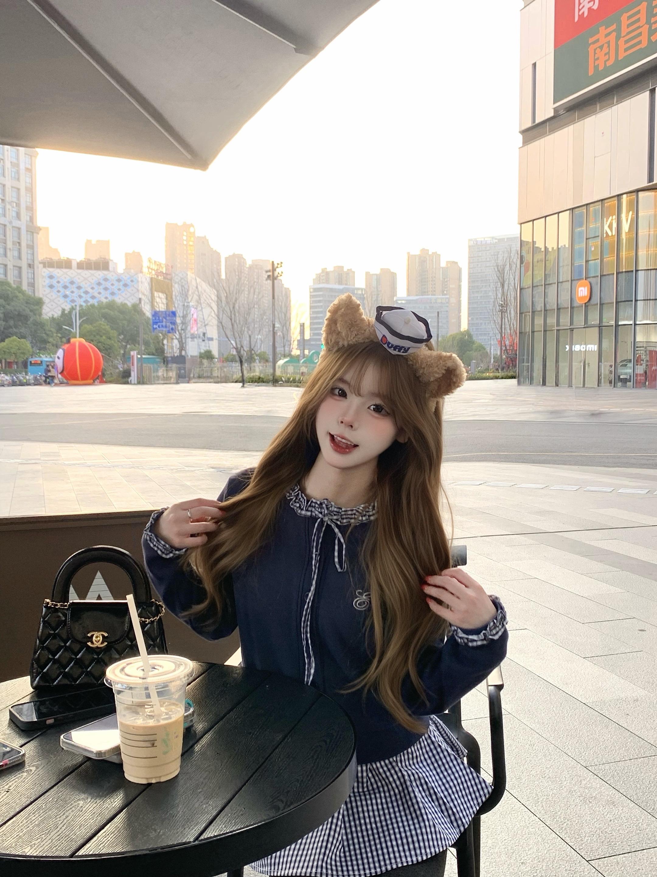 我们之间到底是不是可以吃醋的关系。