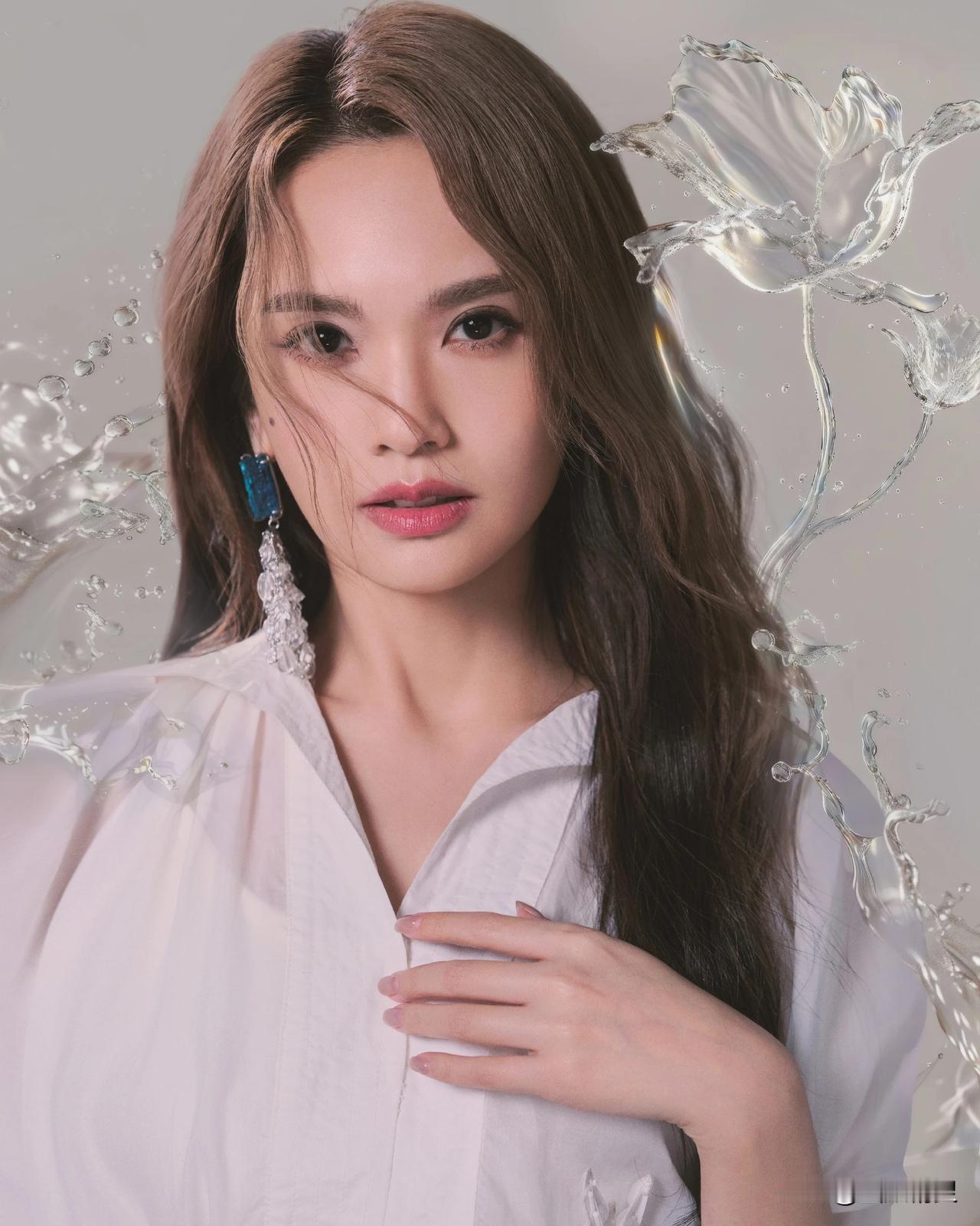 杨丞琳第二期被淘汰，总比下期亚当兰伯特来踢馆吊车尾碾压强吧。

一公当时说紧张音