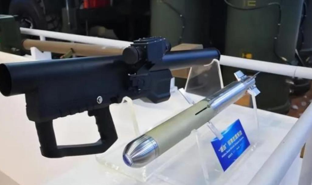 美军最恐惧的噩梦来了！中国“袖箭”导弹震惊全球，3万元一发重量不足4公斤，仅有黄