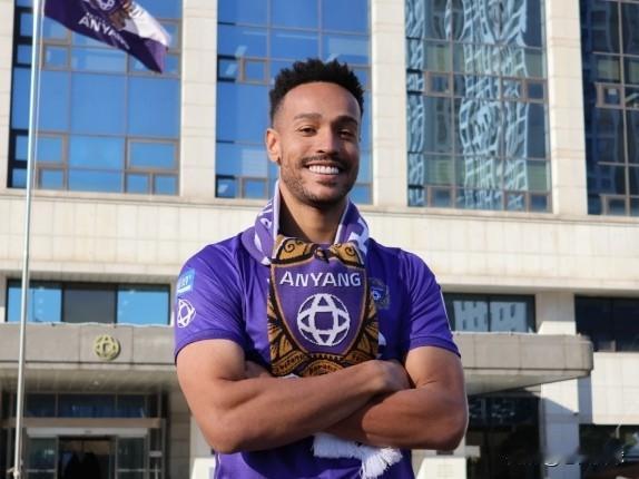 中超绯闻外援---布鲁诺-莫塔…据悉，本赛季效力韩国K联赛的布鲁诺-莫塔新赛季有