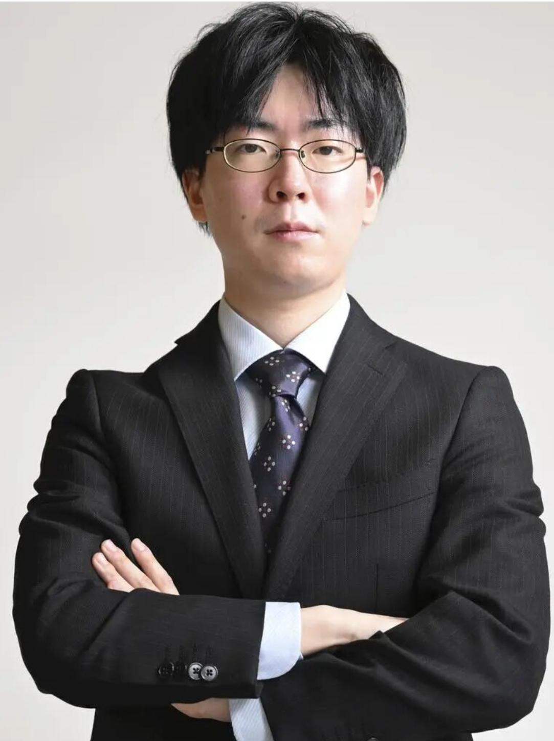 中国忙过年~日本棋战忙


马到成功，中国欢天喜地过新年。
日本围棋今年的各大棋