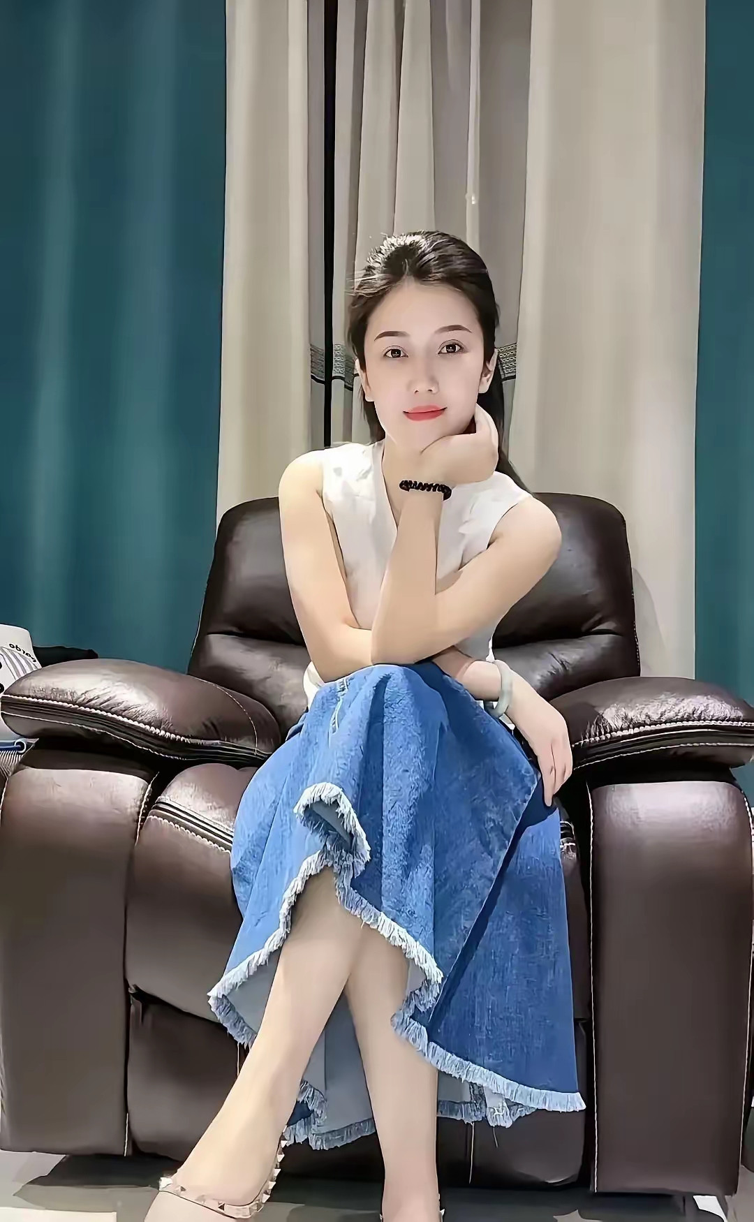 猜猜她到底是哪一年的？？