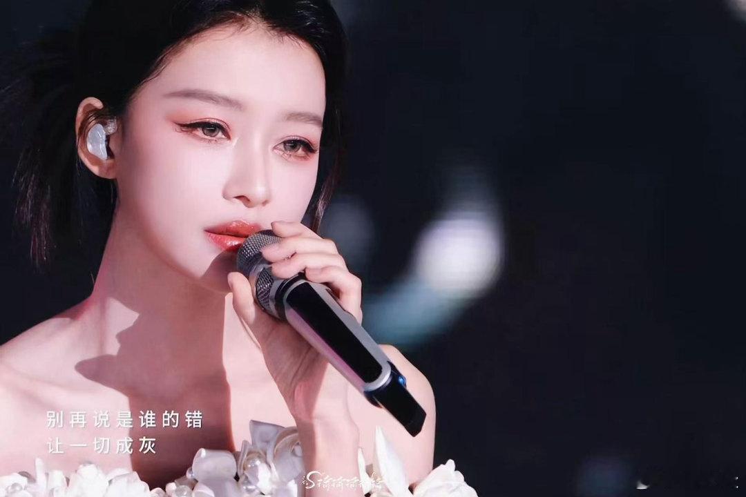 能不能不虐孙怡了 “很不喜欢站在这里”比任何大哭都扎心。她疲惫了，失望了。可她还