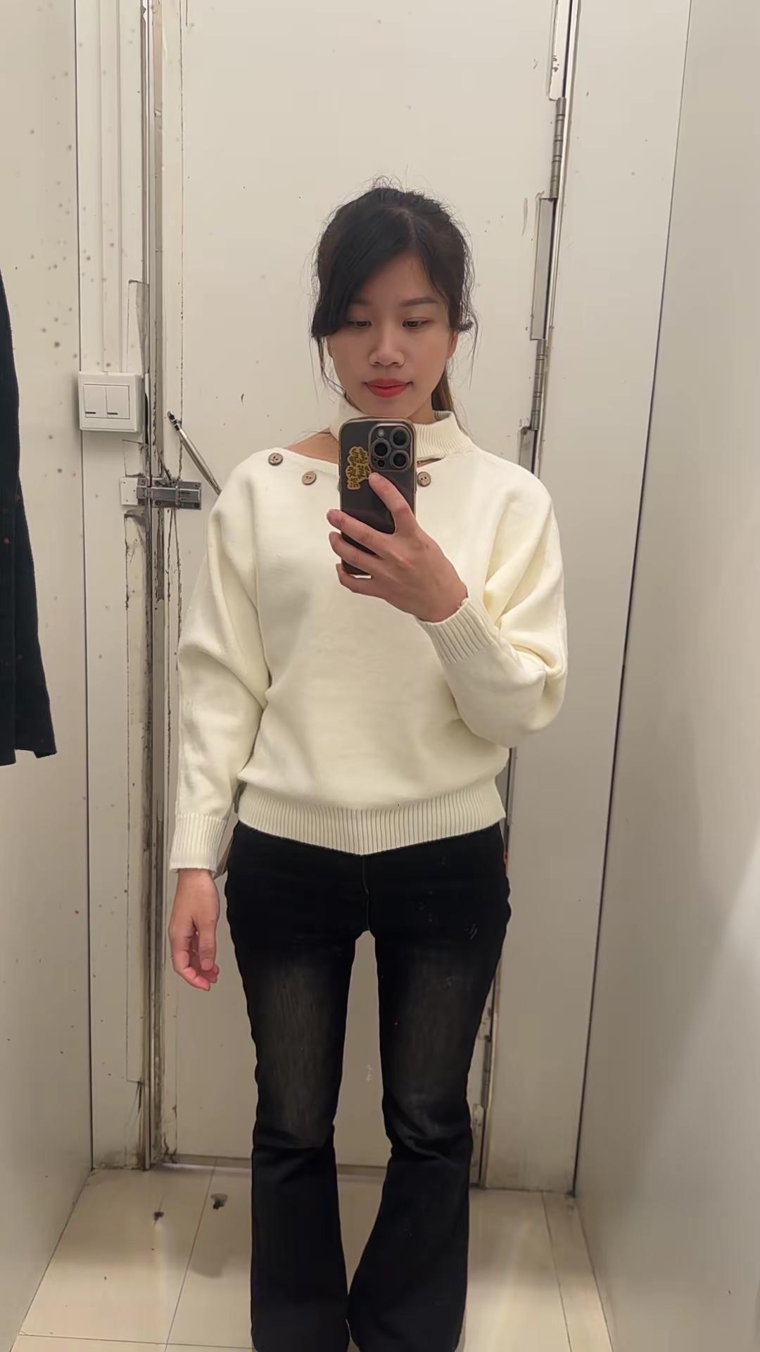 姐妹们哪件好看，在线急等