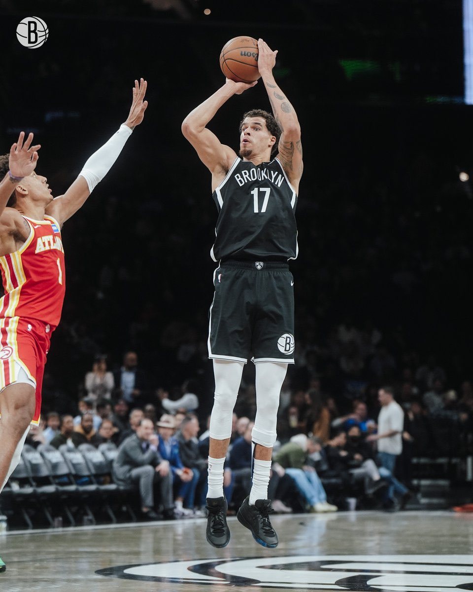 今天赛前，乔迪宣布小波特（腿筋）和沃尔夫（脚踝）赛季报销，之后的比赛不会再出战。