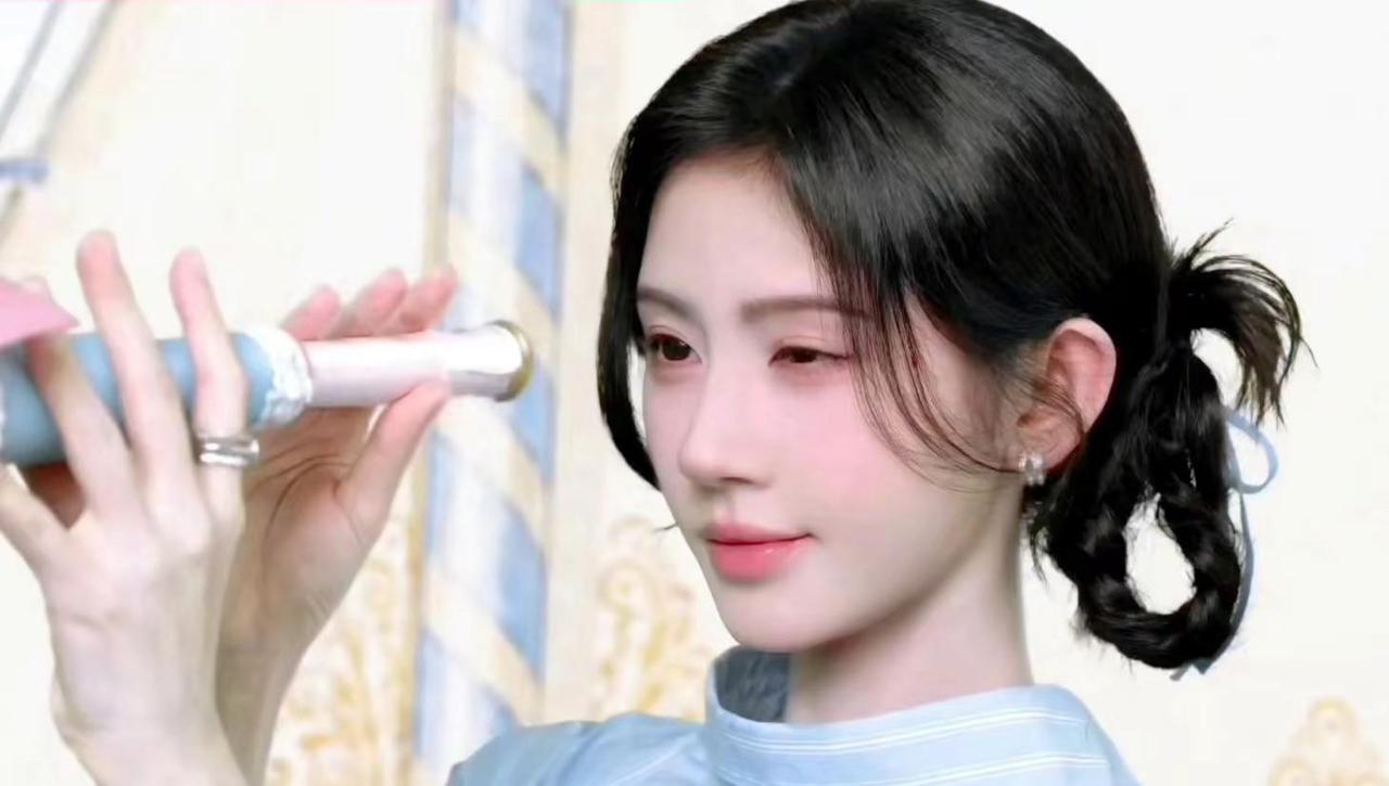 鞠婧祎