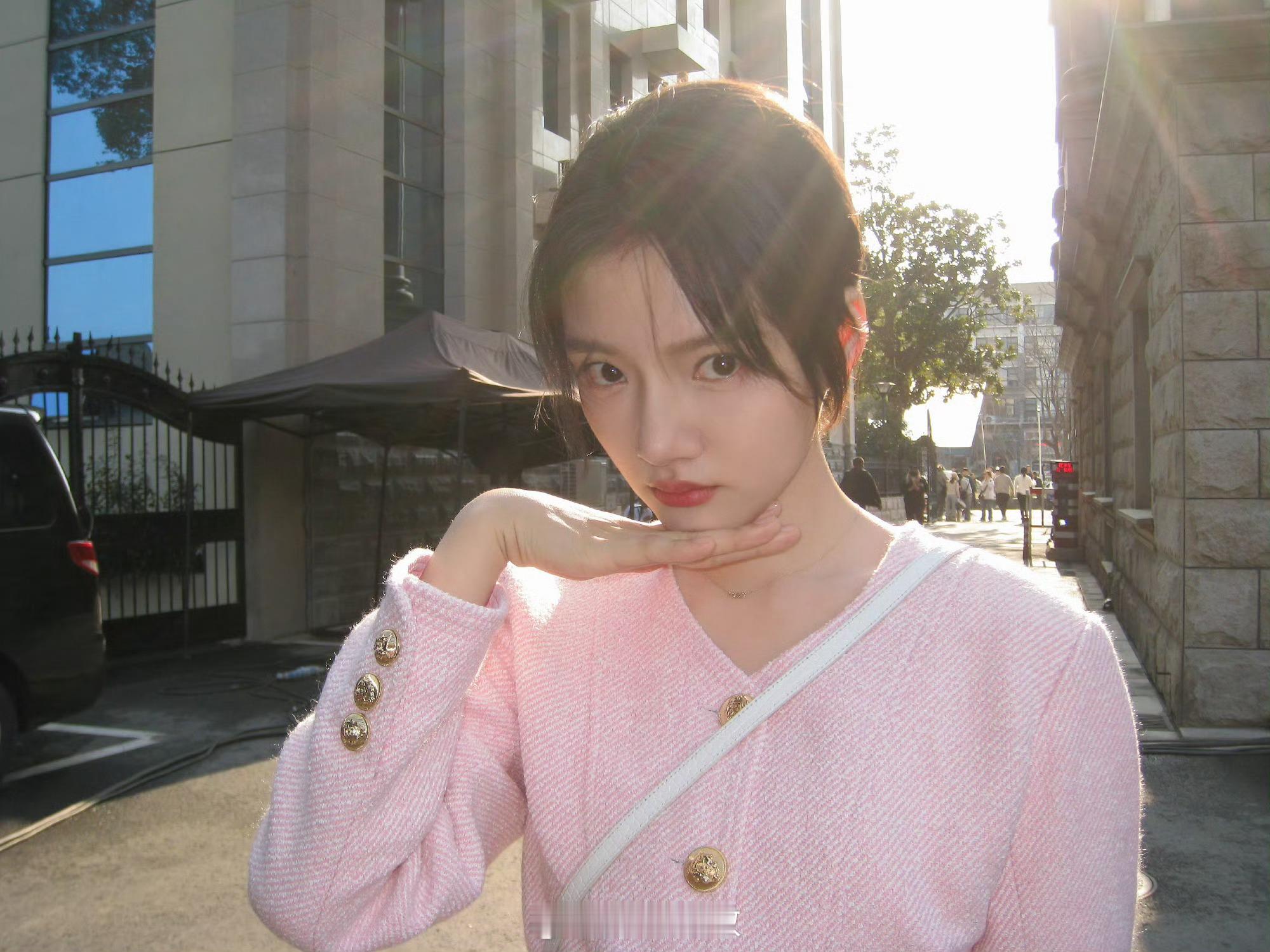 任敏来给五哈注入一点新鲜的抽象任敏一起用魔法打败魔法 任敏官宣加入五哈啦！那句“