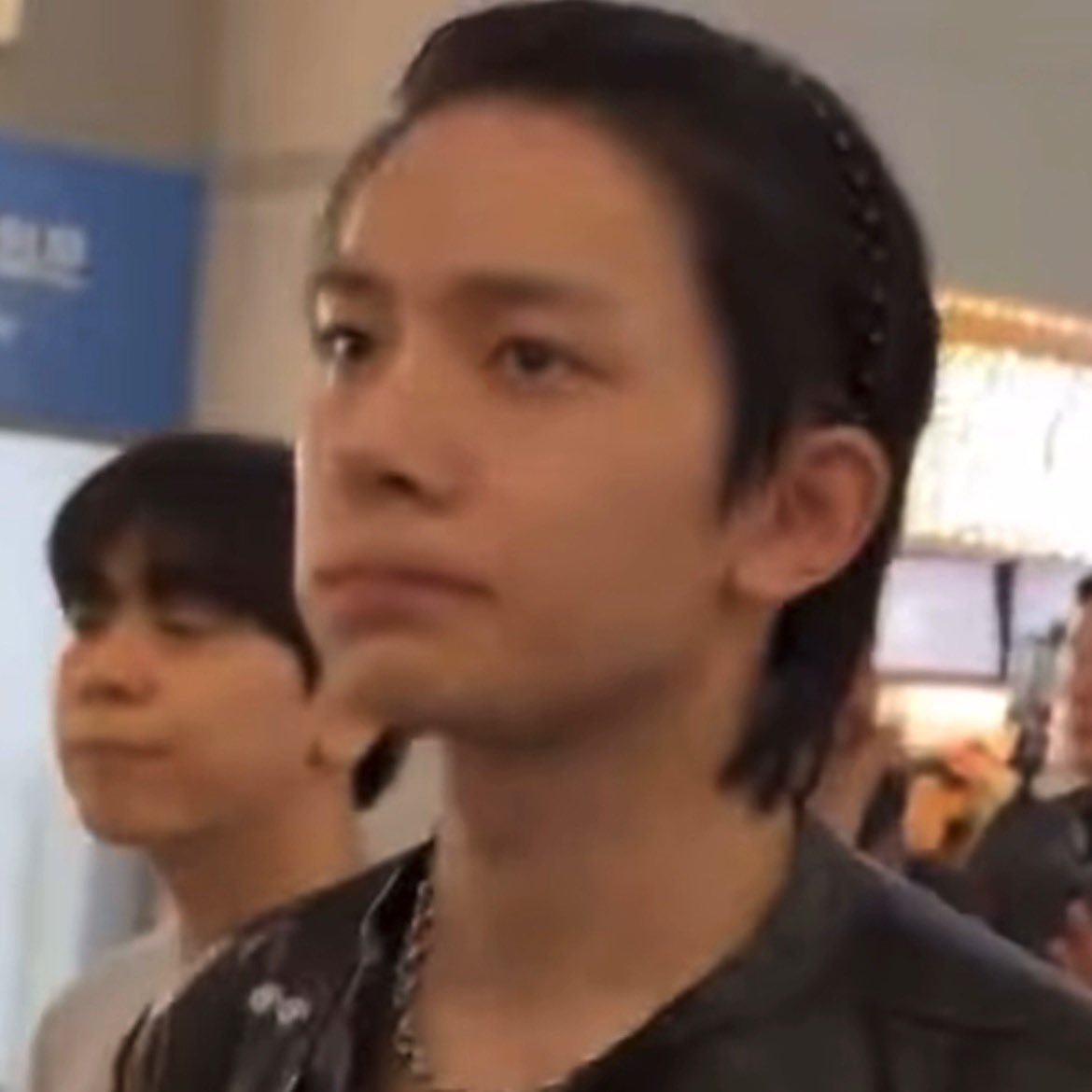 谁家歪嘴小猫快领走 