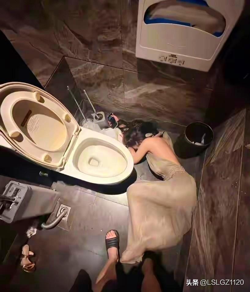 我的打工日记KTV洗手间，没哪份职业能轻轻松松？