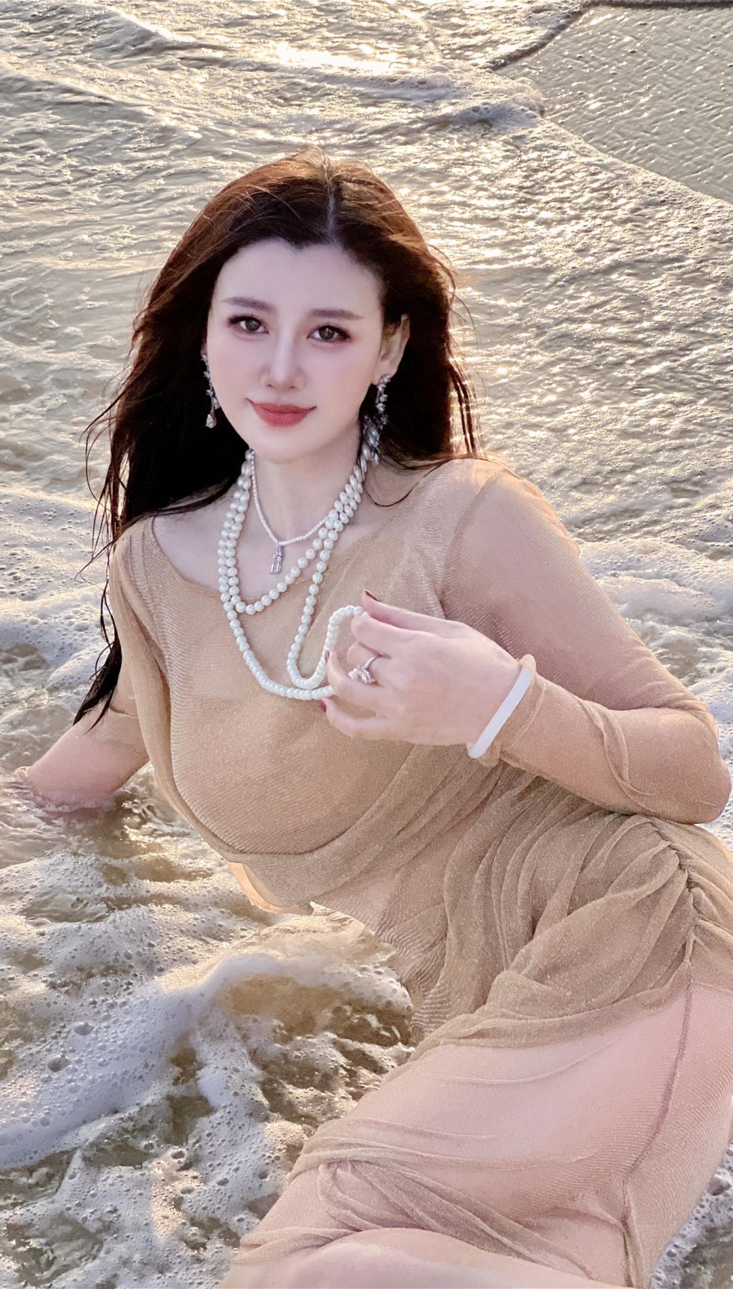 一场艳光✨