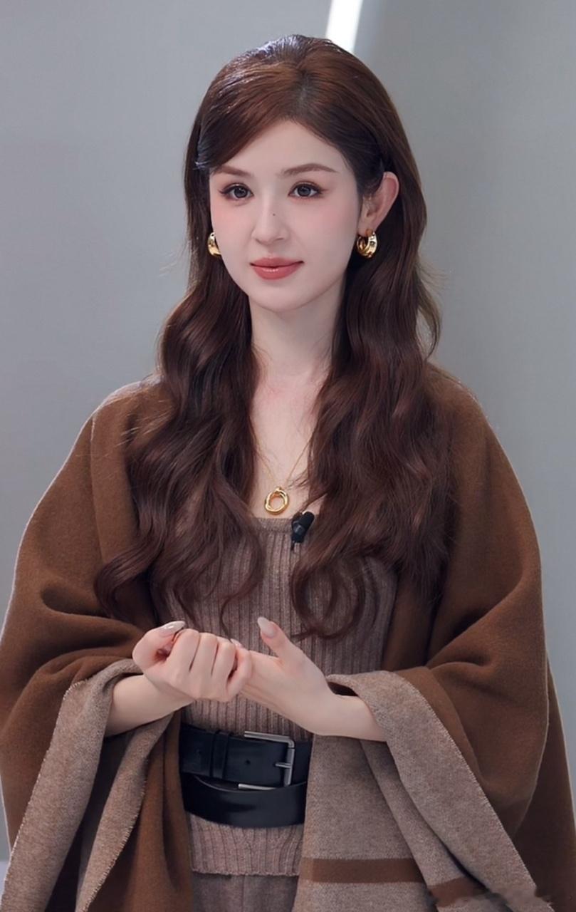 娱乐[超话]哈妮克孜美拉德风哈妮克孜美拉德穿搭哈妮克孜美拉德风穿搭别太美咯[期待