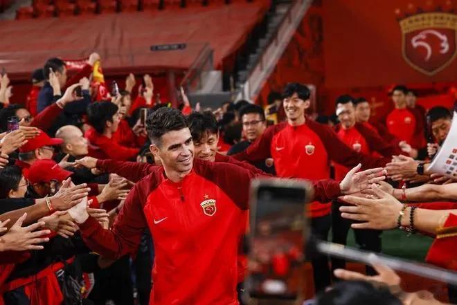 这种结局太过难堪，一点也不争气啊，一丝颜面也没给中超挽回。
  亚冠小组赛全部结