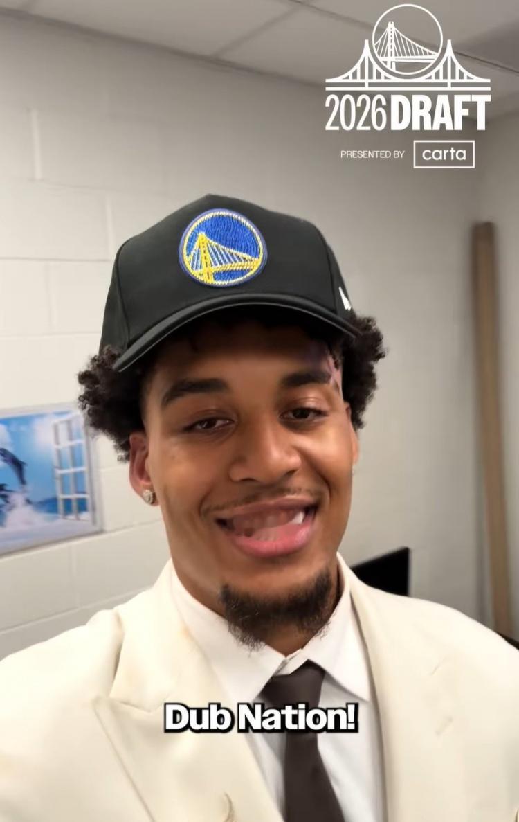 拜码头！伦德伯格一来勇士就讨好格林，大声叫追梦大哥
NBA选秀大会首轮第11号顺