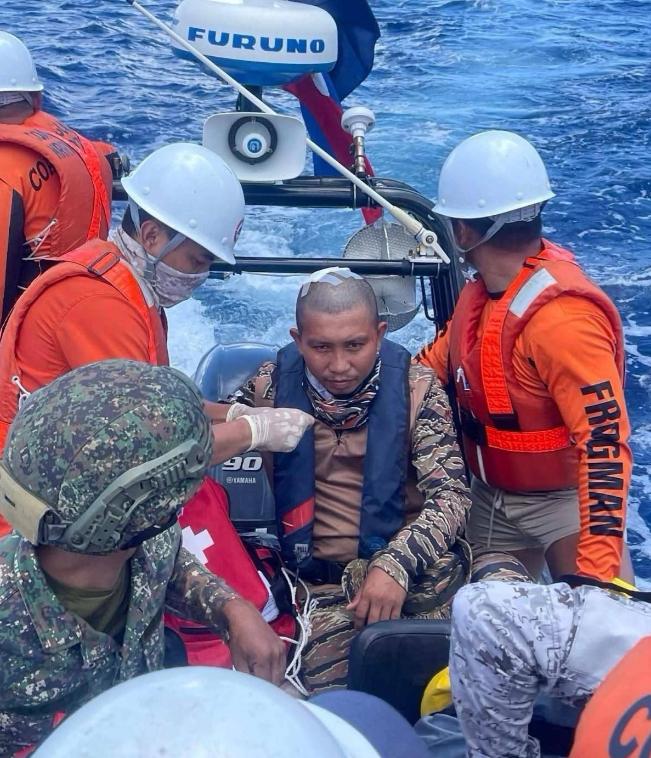“中方监督下，脑袋开瓢的菲律宾海军特种兵被转运！”7月21日，中国海警表示，“7