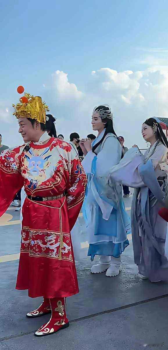 63岁的马景涛，真是太拼了，如今影视圈不景气，他作为曾经的琼瑶男主，也是接不到戏