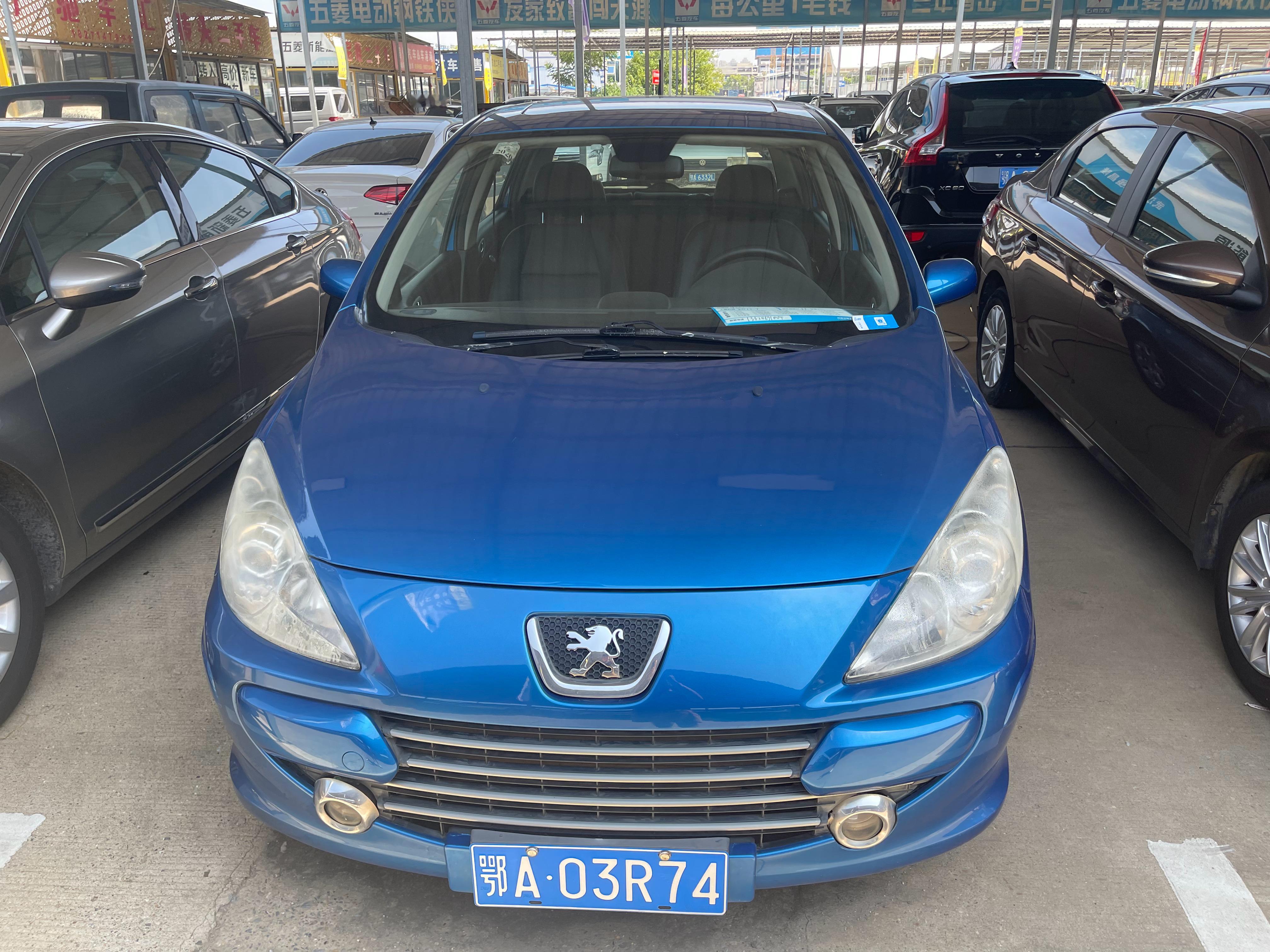 一口气收了三台两厢小车车2012年10月 标志307  1.6L 自动挡带天窗 