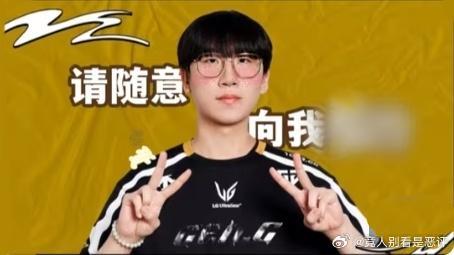 13381【单纯尺压抑】点击领取 会员专属尺小狗高清写真图包.zip 
