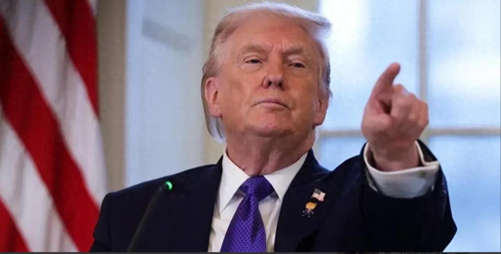 伊朗救了美国一命。说实话，伊朗这一次强力反击，把美国也算是打回了原形。正是这种强