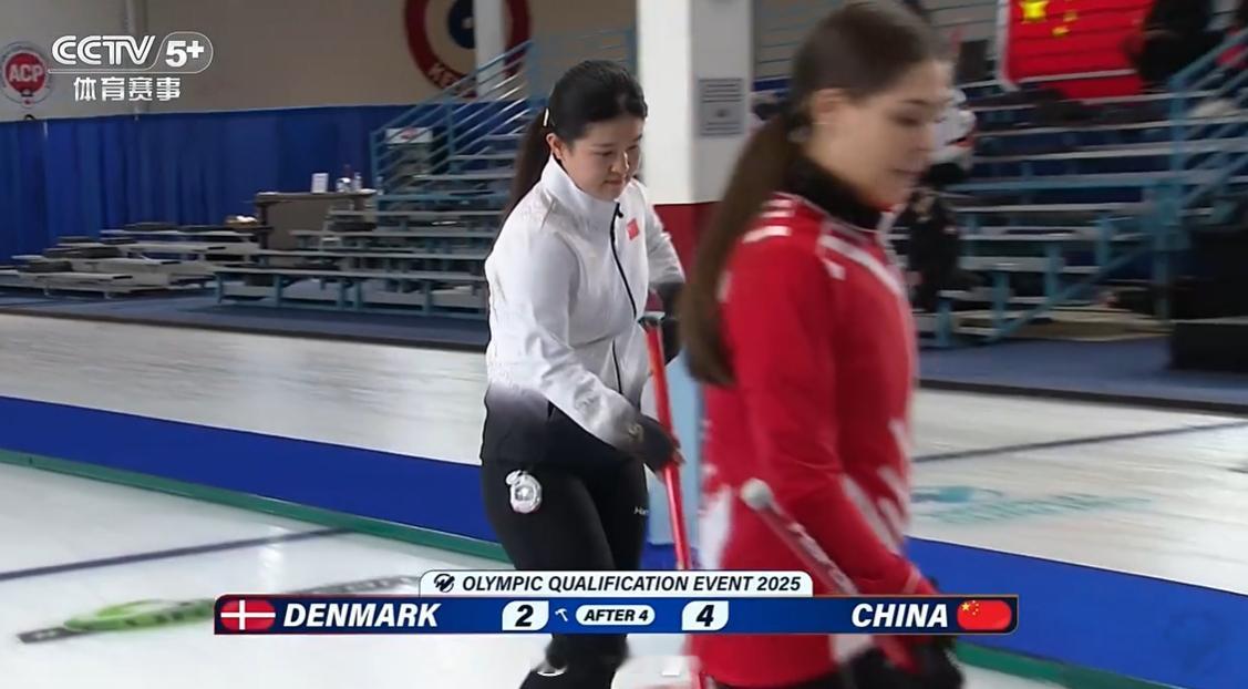 米兰冬奥会冰壶落选赛 最后一壶可惜了，4-2领先 