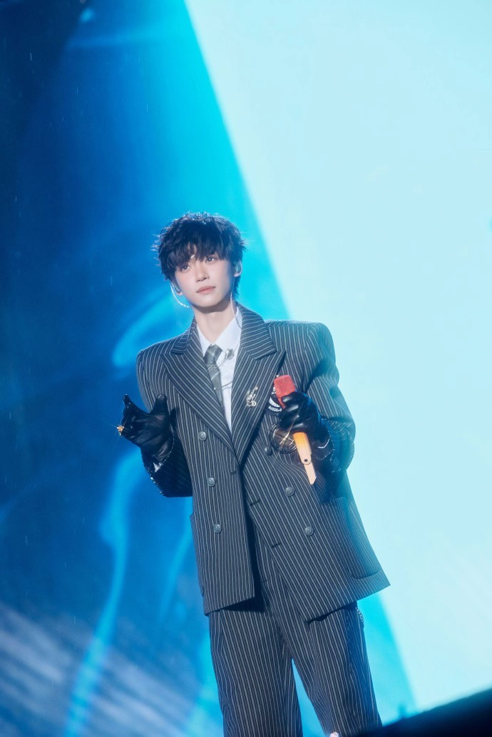 梓渝回看南京vlog梓渝南京站的音乐之旅  梓渝南京站的音乐之旅，梓渝回看南京v