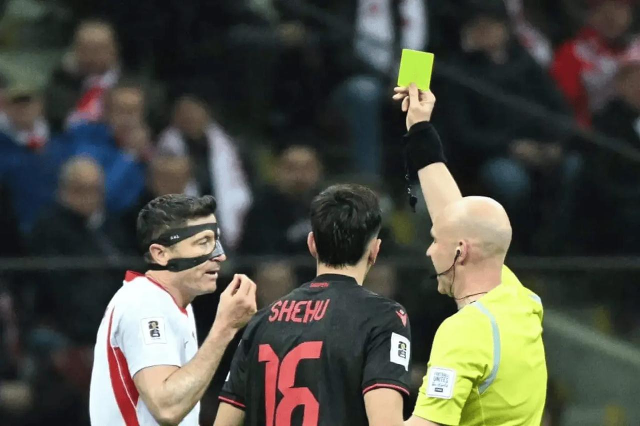 世界杯拟新增黄牌清零节点，降低球员淘汰赛停赛风险04月27日记者道，国际足联预计