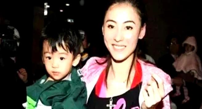 传了整整8年，硬是给人家三胎儿子安排了无数个“爹”，这届吃瓜群众的猎奇执念到底有