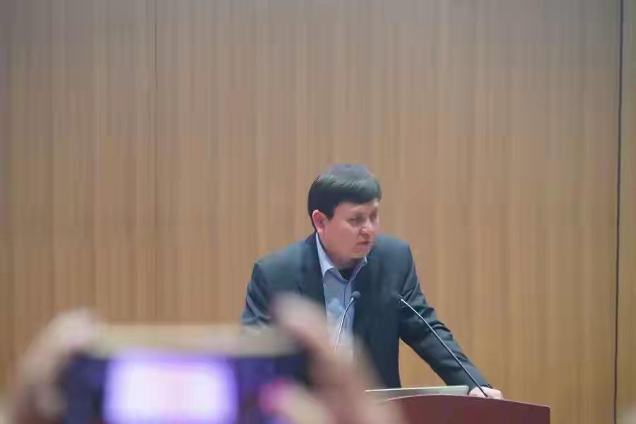 你还拿命换钱？张文宏一句话戳破真相：免疫系统崩了，一切都归零

这话是张文宏20