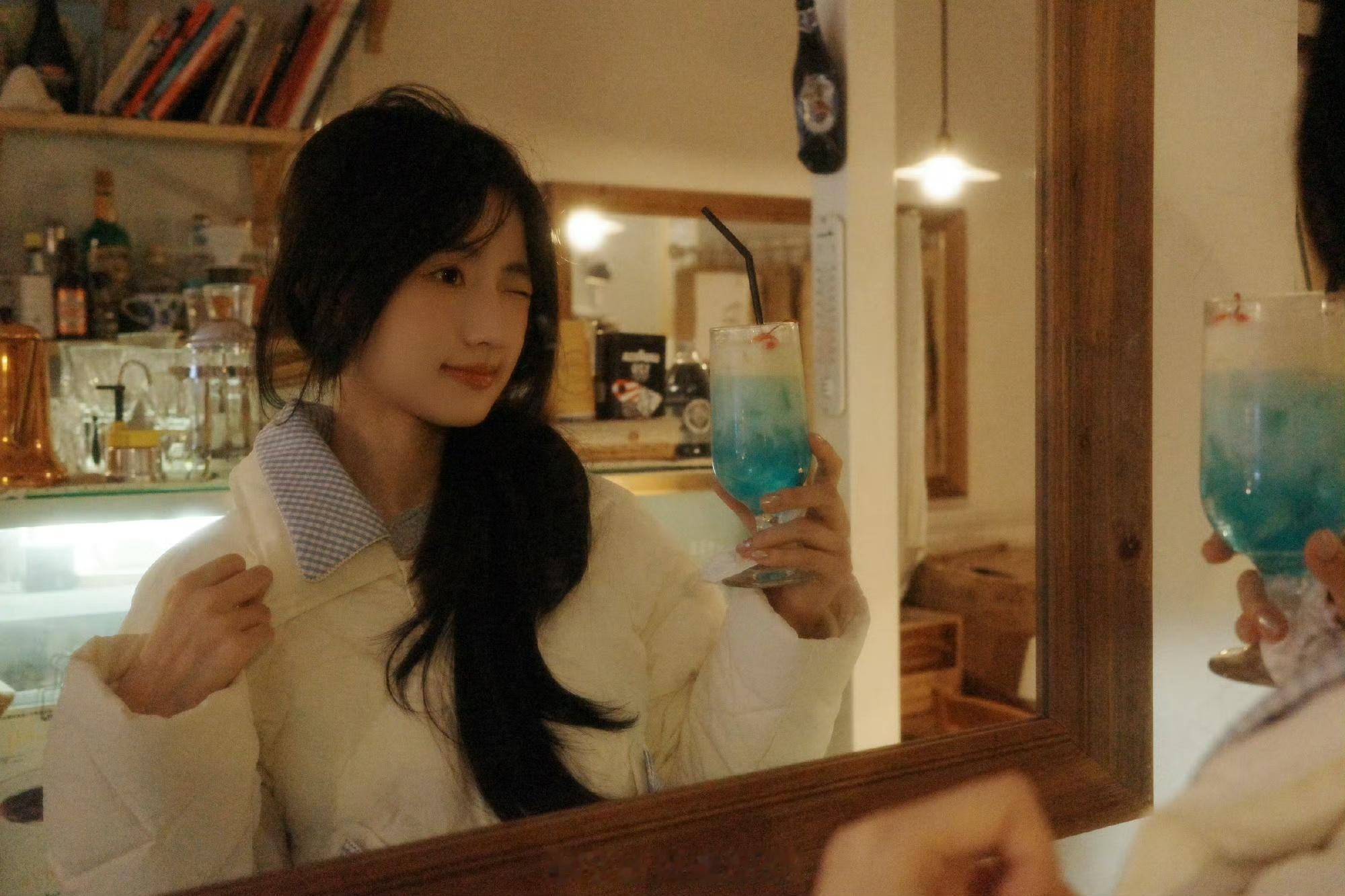 杨雨潼的叠词像线面开始繁殖 杨雨潼嘴甜自带叠词Buff！提肖战“战战哥”、龚俊“