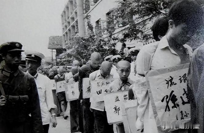 1983年严打，那批被遣送到大西北的重刑犯，最后都变成什么样了？
这些个犯人之前