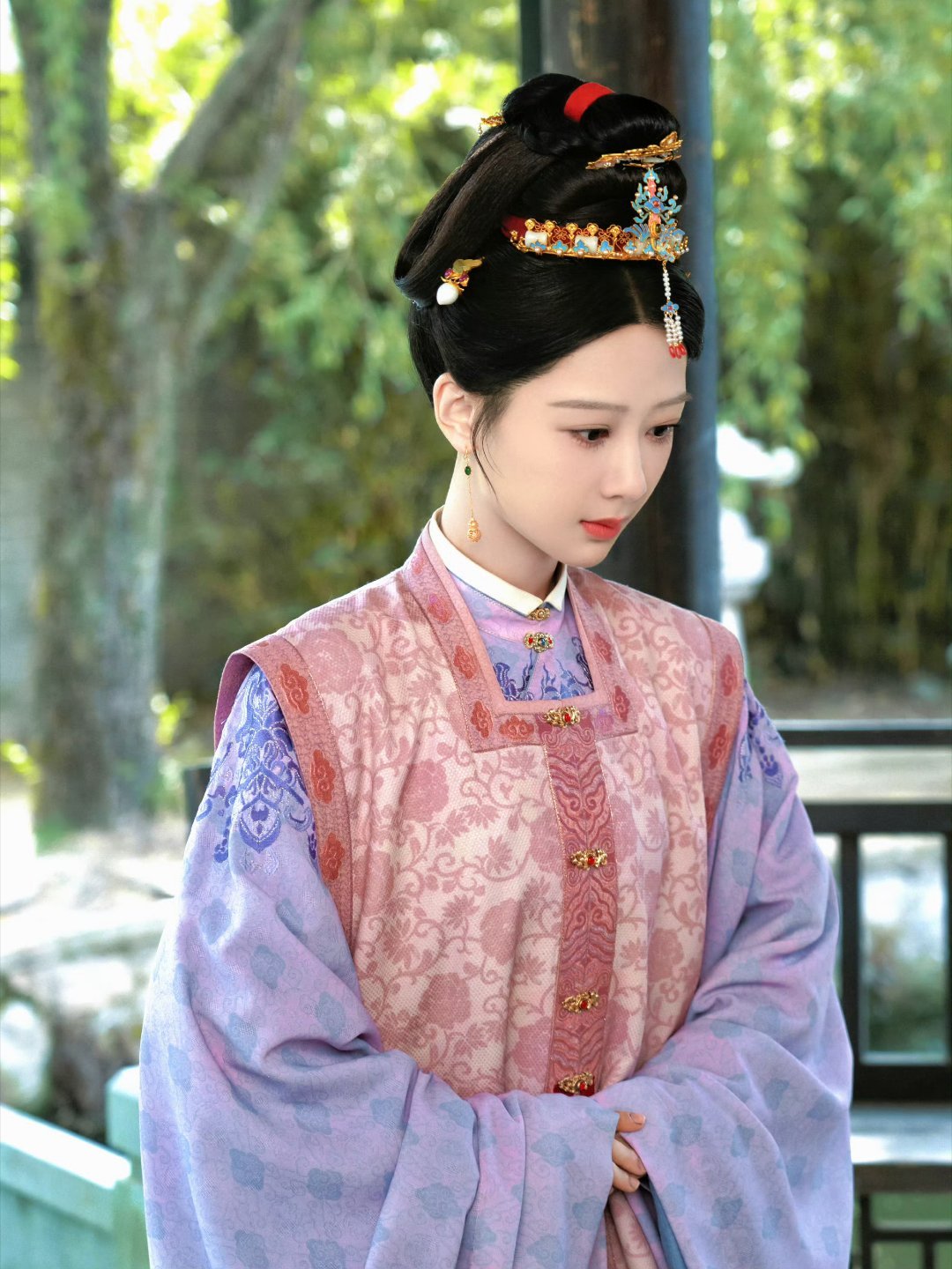 杨紫 杨紫董竹君  杨紫李祯 你自带光芒，温柔了岁月与时光  🌸 杨紫生命树 